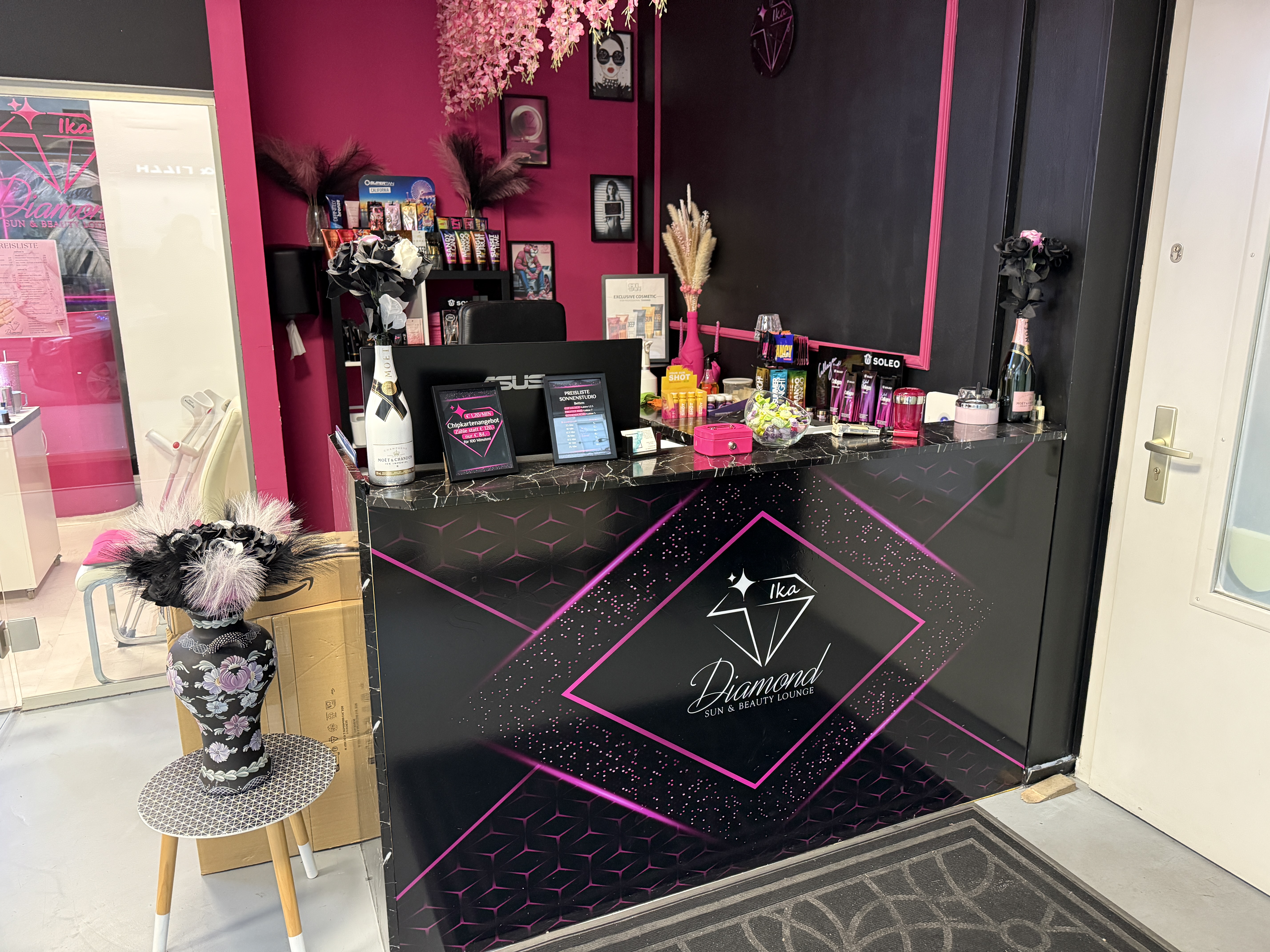 Diamond Sun & Beauty Lounge